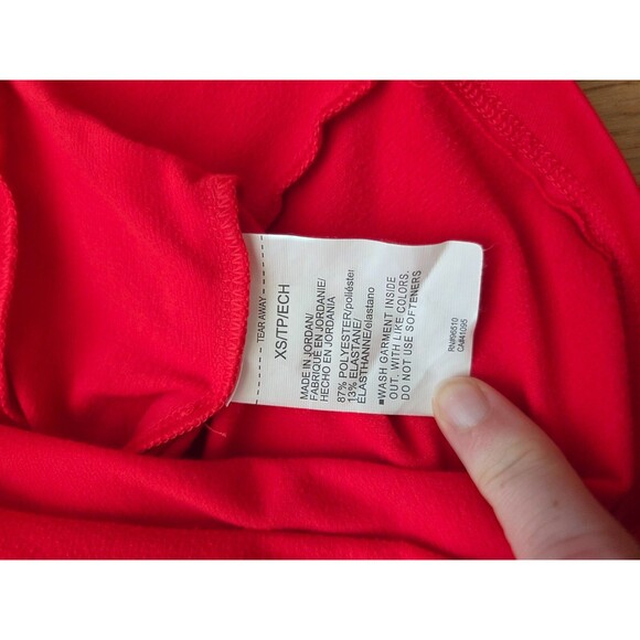 Women’s Under Armour Fitted Cold Gear Long Sleeve Red Half Zip Front Top XS - Picture 8 of 9